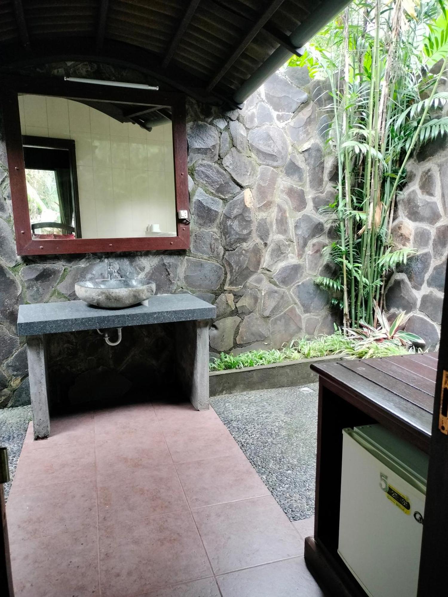 Bintang Munduk Hotel Eksteriør billede